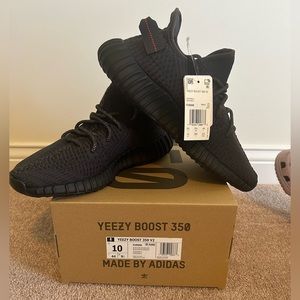 ADIDAS YEEZY BOOST V2 BRAND NEW